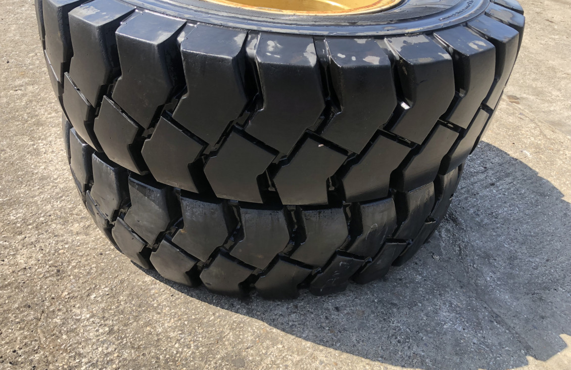 Used 1600-25 Solideal wheels and tyres  unused for sale on Plantmaster UK