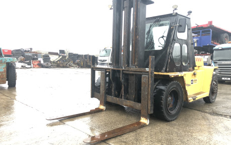 CAT V250 diesel 12.5 ton forklift for sale on Plantmaster UK