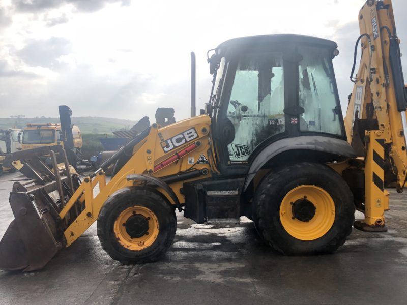 2017 JCB 3CX Contractor Backhoe Loaderfor sale on Plantmaster UK