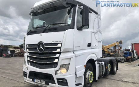 Mercedes Actros 2545 3 axle tractor unit for sale on Plantmaster UK