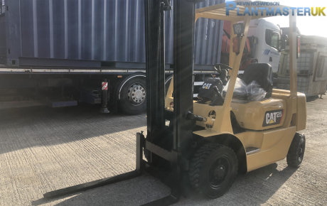CAT DP 25 K,2.5 ton diesel forklift for sale on Plantmaster UK
