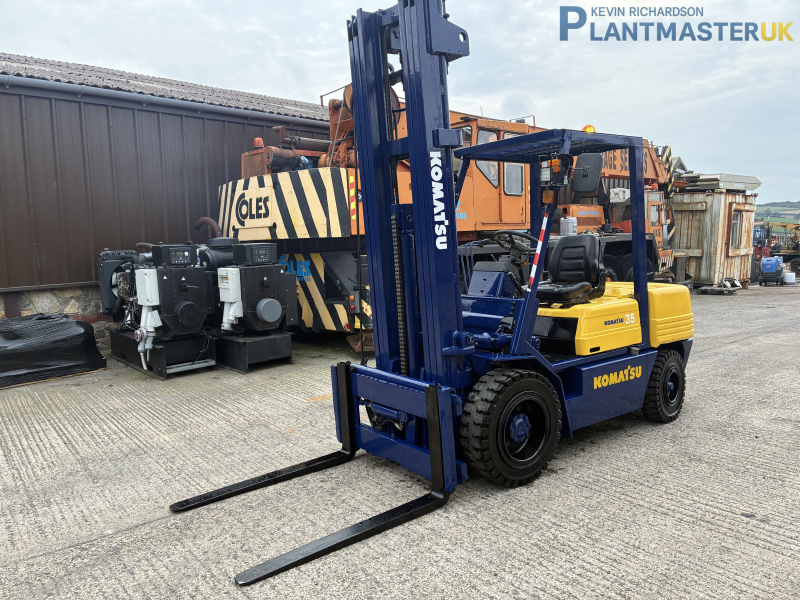 Komatsu FD 35 diesel forklift