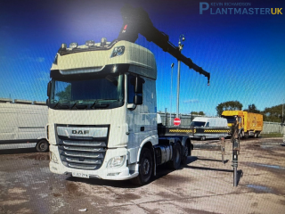 DAF 106 XF 6×2 rear lift Hiab crane truck