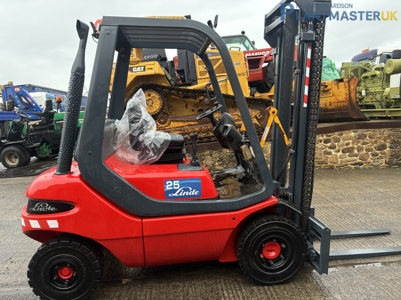 2.5 Ton Diesel forklift Linde H25for sale on Plantmaster UK
