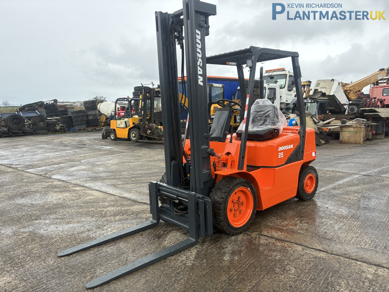 2.5 Ton Diesel Forklift Doosan D25