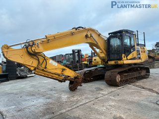 Komatsu PC210-10 Tracked Excavator